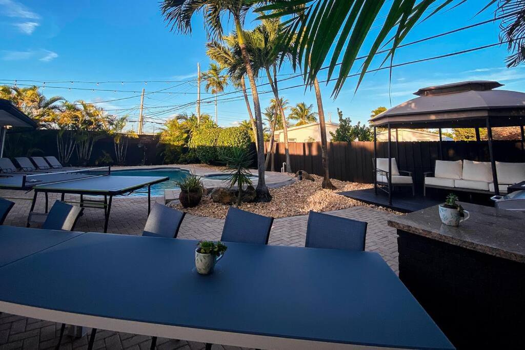 5br! Pool, Air Hockey, Playground, Gazebo, Bbq, Sleeps 16 Pousada Miami